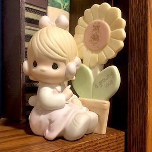 Vintage 1987 Precious moments